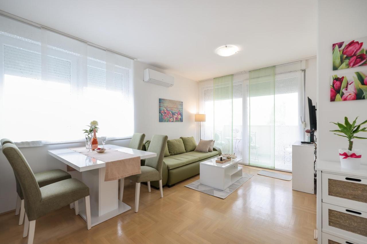 Cozy Niko Apartment - Private Parking And Balcony Задар Екстериор снимка