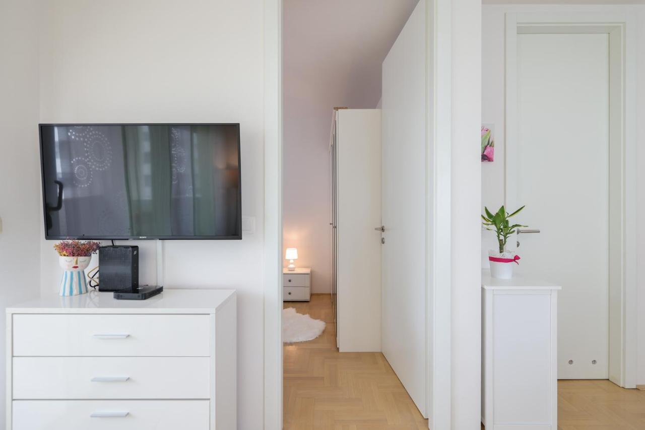 Cozy Niko Apartment - Private Parking And Balcony Задар Екстериор снимка